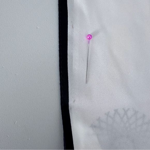 SARSARSilk Scarf 21" W x 62"L - cream & black - Picture 6 of 7